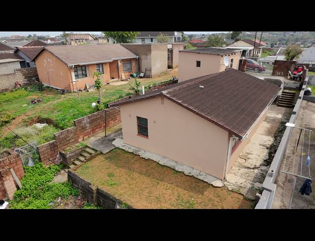 3 BEDROOM HOUSE FOR SALE IN UMLAZI Q